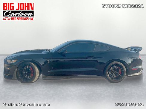 Used 2022 Ford Mustang Shelby GT500 w/ Technology Package RWD image 3