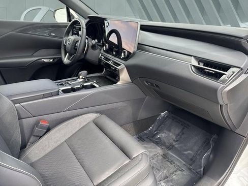 Certified 2026 Lexus RX 450h AWD w/ Convenience Package image 29