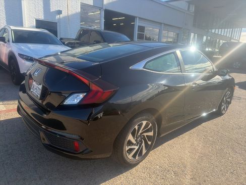Used 2016 Honda Civic LX-P image 4