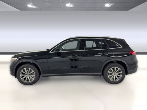 Certified 2026 Mercedes-Benz GLC 300 image 2