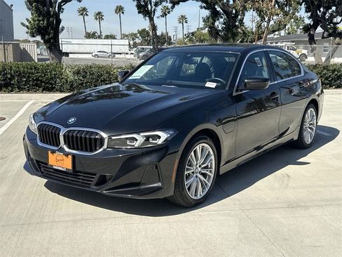 Used 2024 BMW 330e image 6