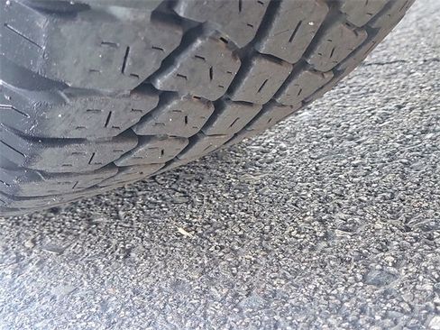 Used 2024 Chevrolet Silverado 1500 W/T w/ WT Value Package image 31