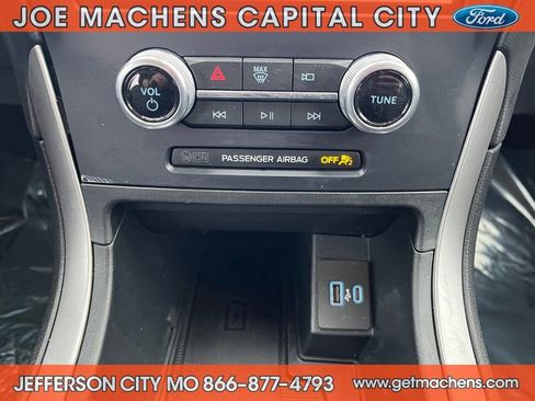 Certified 2022 Ford Edge SEL w/ Sport Appearance Package image 15