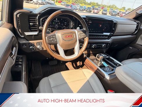 Used 2023 GMC Sierra 1500 SLT w/ SLT Premium Plus Package AWD/4WD image 11