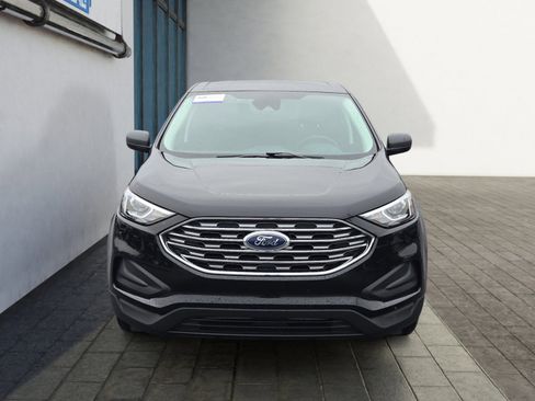 Certified 2022 Ford Edge SE image 8