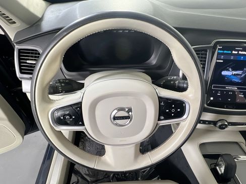 Used 2023 Volvo XC90 B5 Core AWD/4WD image 11