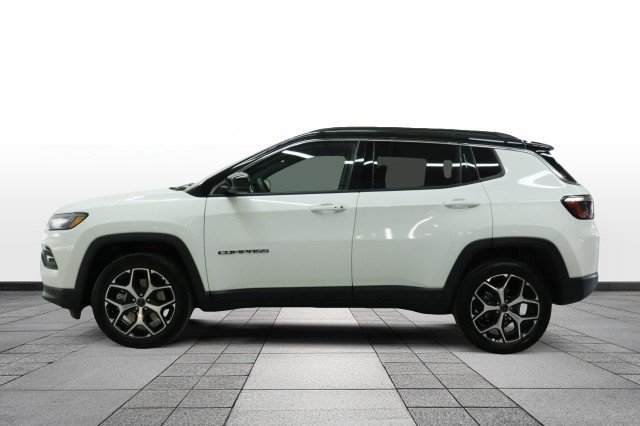 Used 2026 Jeep Compass Limited AWD/4WD image 4