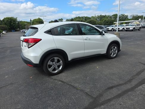 Certified 2022 Honda HR-V LX image 7