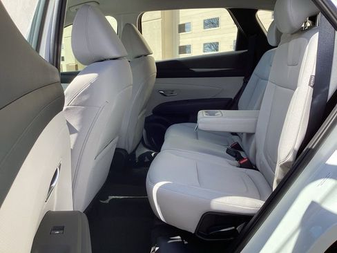 New 2026 Hyundai Tucson SE image 21