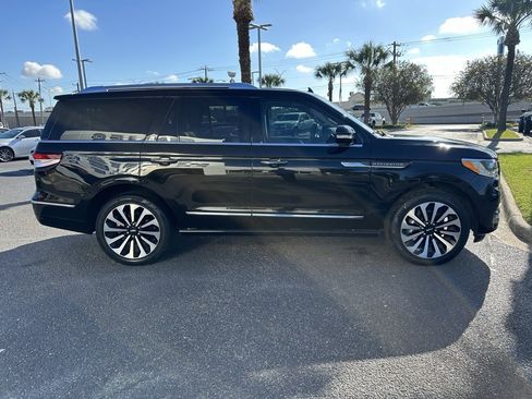 Used 2023 Lincoln Navigator Reserve image 7