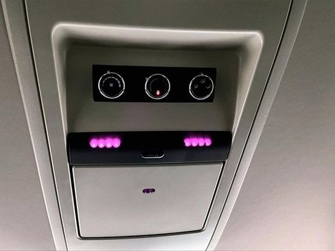 Used 2017 Dodge Grand Caravan SE w/ Power Window Group image 10