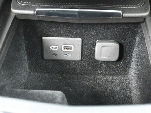 Used 2022 Cadillac XT4 Sport w/ Comfort Package image 25