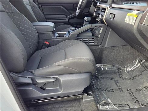 Certified 2025 Toyota Tacoma SR5 image 20