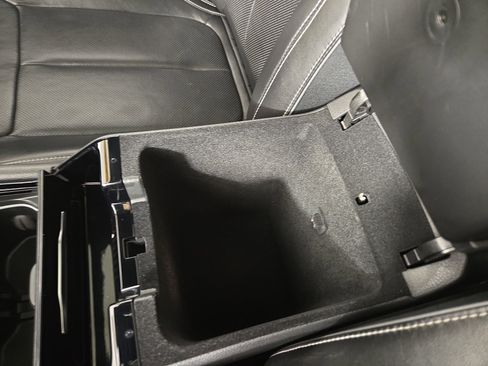 Certified 2023 Jeep Grand Cherokee Overland image 33