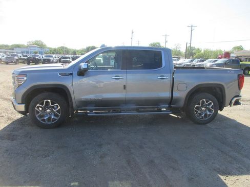 New 2026 GMC Sierra 1500 SLT w/ SLT Premium Plus Package AWD/4WD image 10