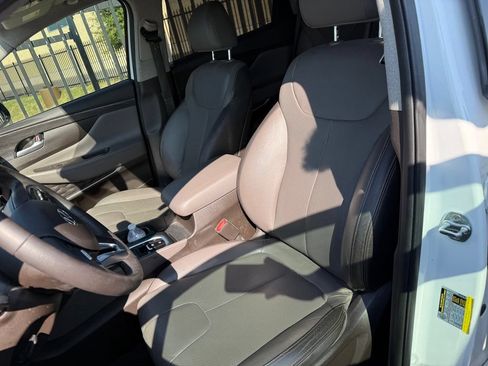 Used 2020 Hyundai Santa Fe SEL w/ Convenience + Premium Package FWD image 8