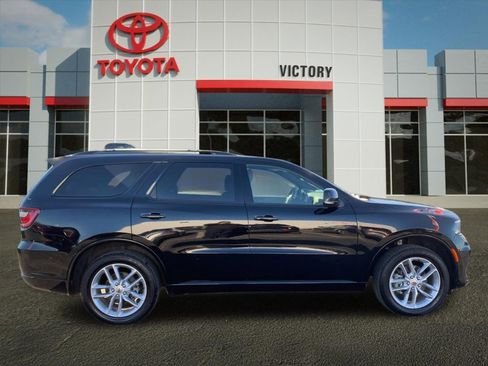 Used 2024 Dodge Durango GT image 2