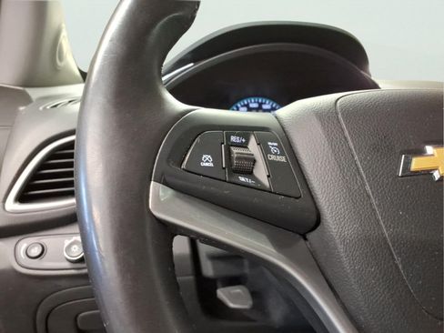 Certified 2018 Chevrolet Trax LT w/ LT Convenience Package FWD image 13