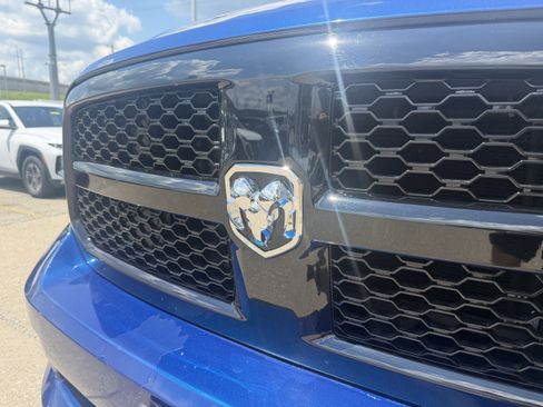 Used 2014 RAM 1500 Express AWD/4WD image 20