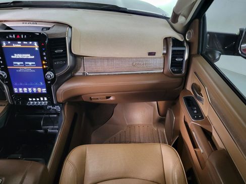 Used 2020 RAM 2500 Limited image 26