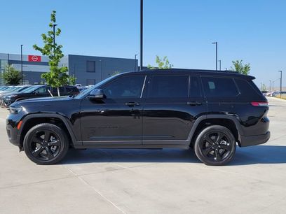 Used 2023 Jeep Grand Cherokee L Laredo