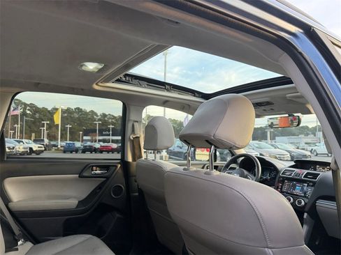 Used 2018 Subaru Forester 2.5i Limited image 17