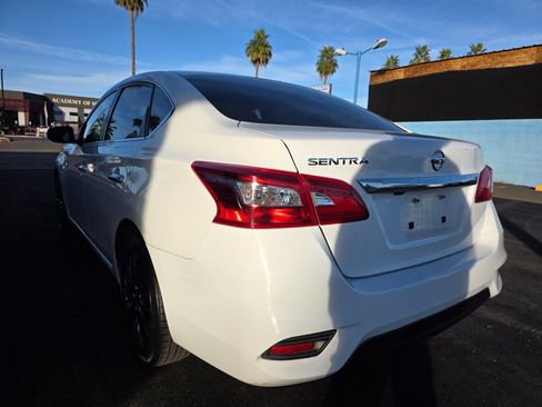 Used 2019 Nissan Sentra S image 5