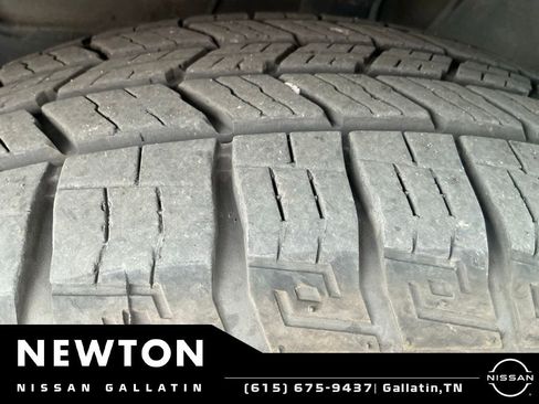 Used 2020 Nissan Pathfinder SV FWD image 21