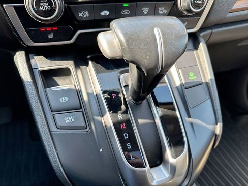 Used 2018 Honda CR-V Touring image 18