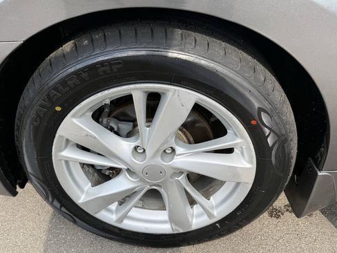 Used 2014 Nissan Altima 2.5 SV FWD image 18