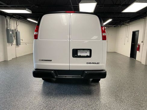 Used 2021 Chevrolet Express 2500 w/ Driver Convenience Package RWD image 6