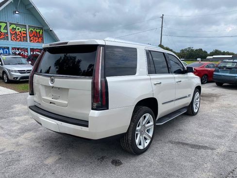 Used 2015 Cadillac Escalade Luxury RWD image 7