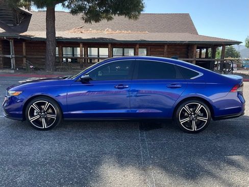 Used 2025 Honda Accord Sport image 3