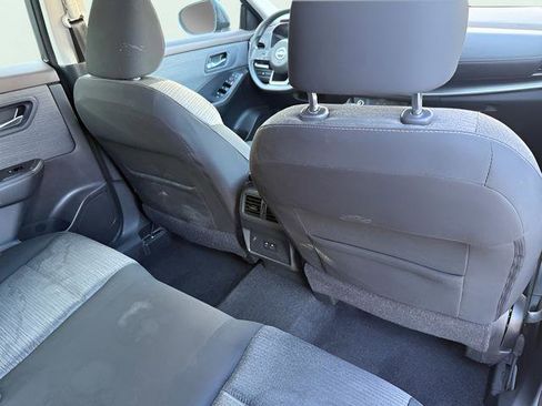 Used 2022 Nissan Rogue SV FWD image 22
