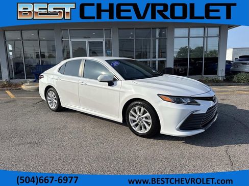 Used 2023 Toyota Camry LE FWD image 1