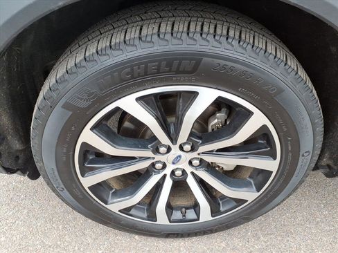 Certified 2025 Ford Explorer ST-Line image 4