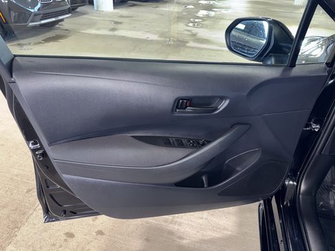 Used 2025 Toyota Corolla LE image 16