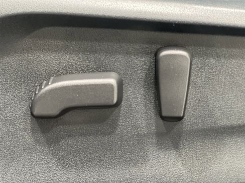 Certified 2024 Subaru Ascent Premium w/ Convenience Package image 12