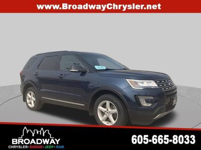 Used 2017 Ford Explorer XLT