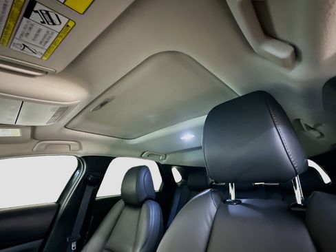 Used 2025 MAZDA CX-30 AWD 2.5 S w/ Preferred Package image 27