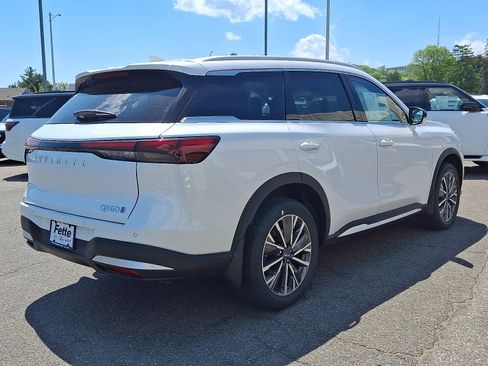 New 2026 INFINITI QX60 Luxe w/ Cargo Package AWD/4WD image 3
