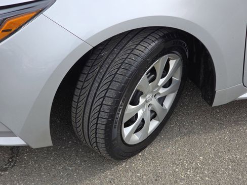 Used 2024 Toyota Corolla LE image 33