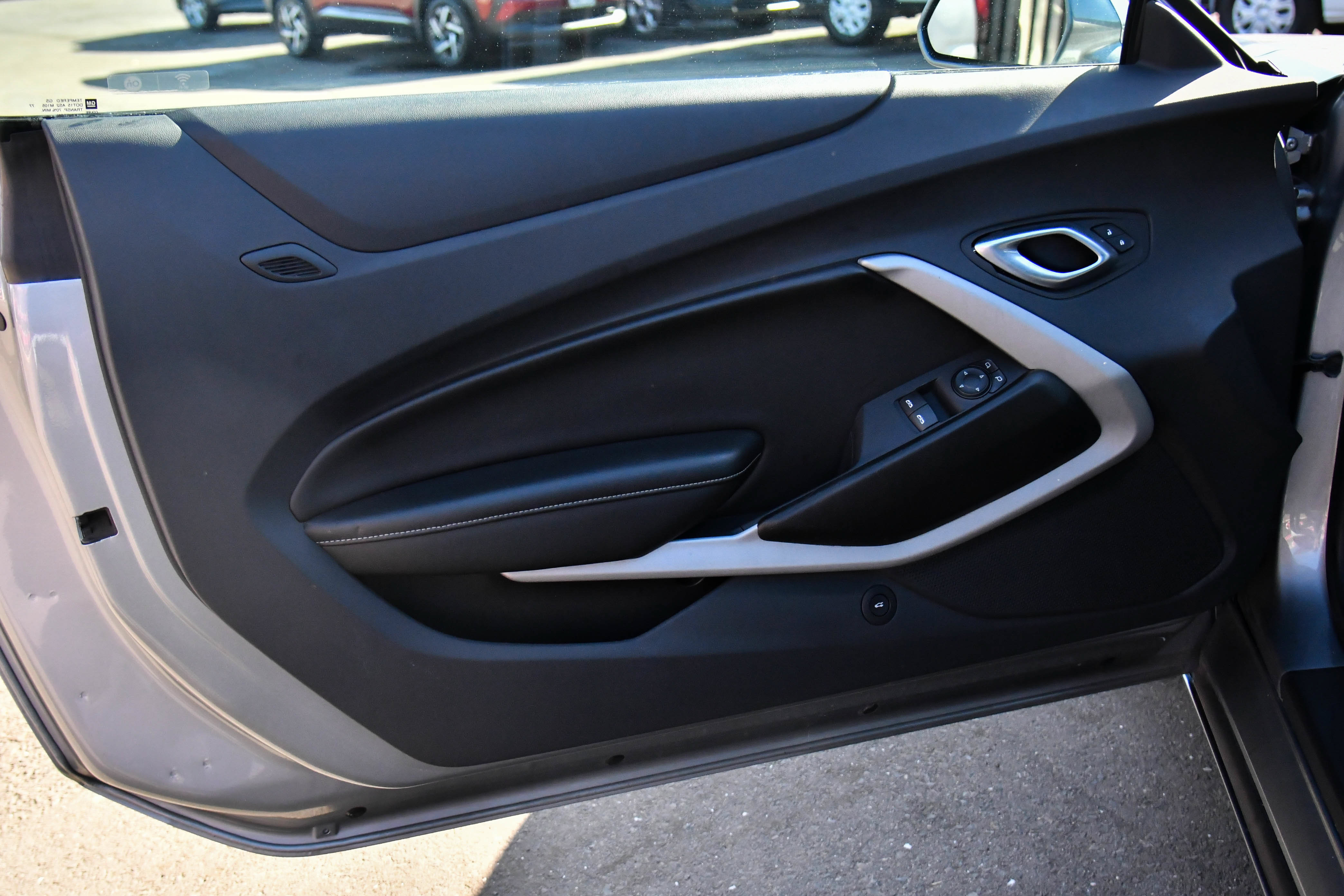 Used 2023 Chevrolet Camaro LT RWD image 13