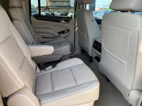 Used 2020 GMC Yukon XL Denali w/ Denali Premium Package image 26