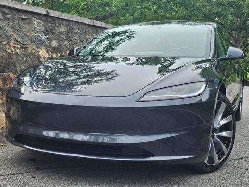 Used 2024 Tesla Model 3 Standard Range RWD image 77
