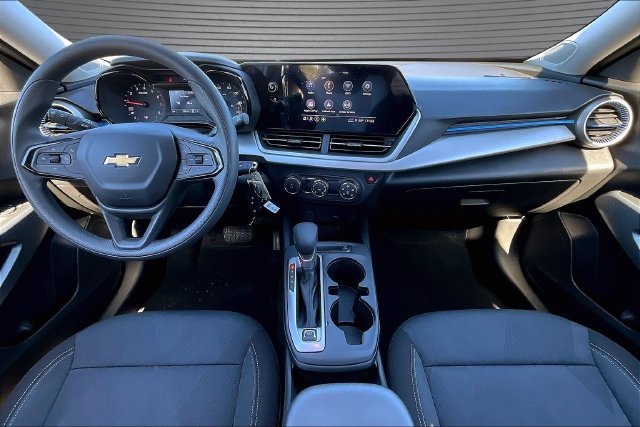 New 2026 Chevrolet Trax LS w/ Driver Confidence Package FWD image 5