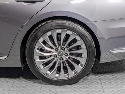 Used 2017 Genesis G90 3.3T Premium image 37