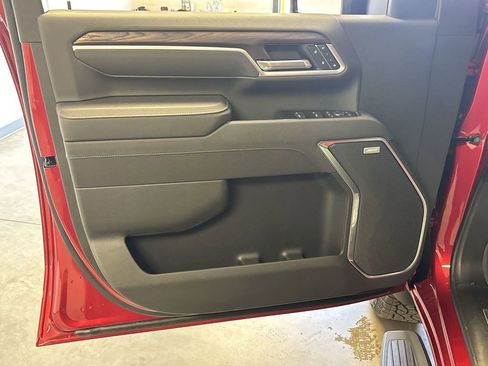 New 2025 GMC Sierra 2500 SLT w/ SLT Premium Package image 27