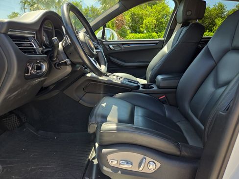 Used 2020 Porsche Macan S AWD/4WD image 9
