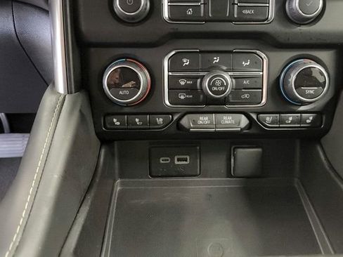 Used 2024 Chevrolet Tahoe Premier image 30